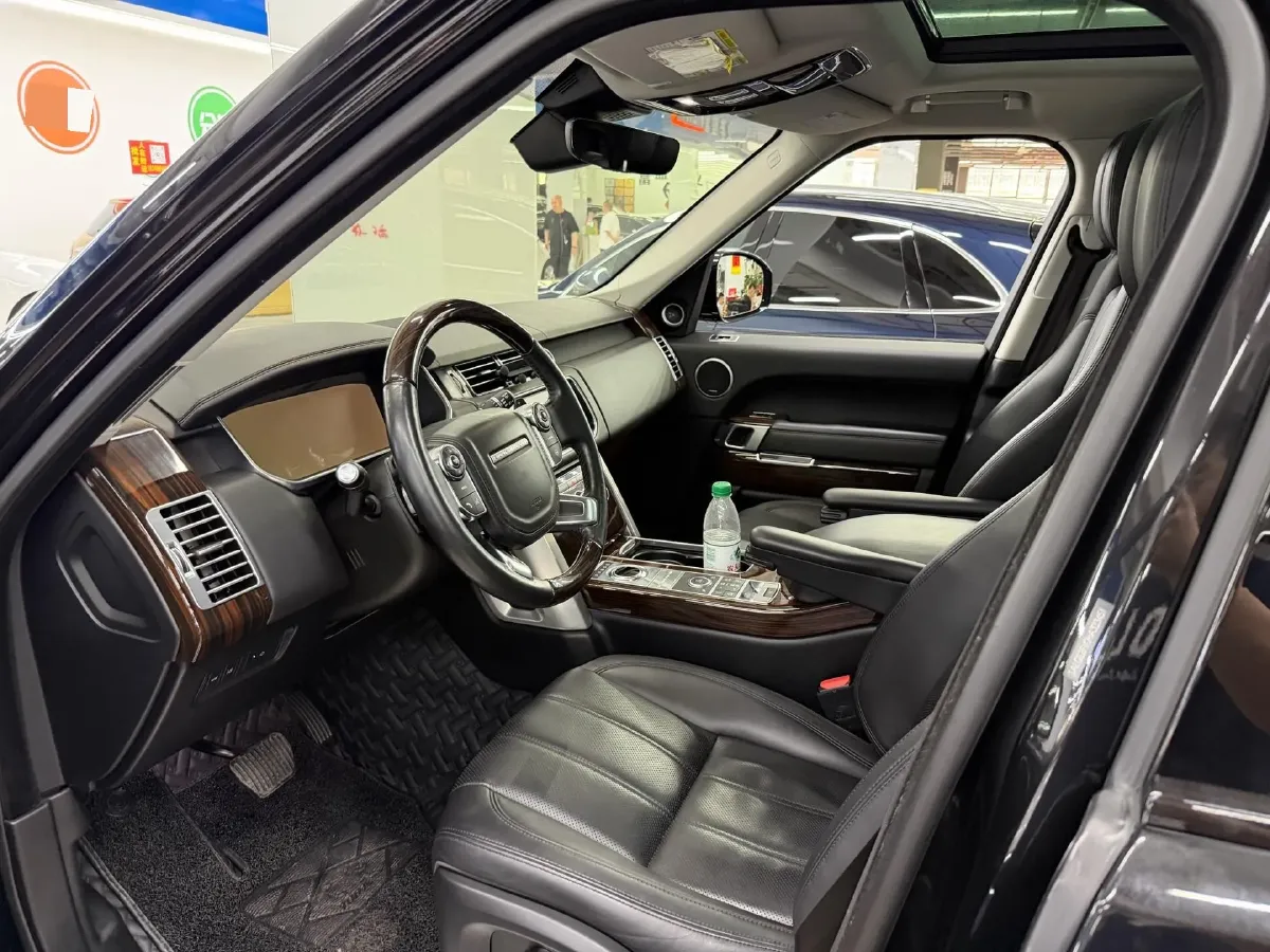 2016 Land Rover Range Rover Evoque 2.0T 241HP L4 9AT,autocango,china used car exporter,china ev exporter,chinese used car exporter,chinese used ev exporter