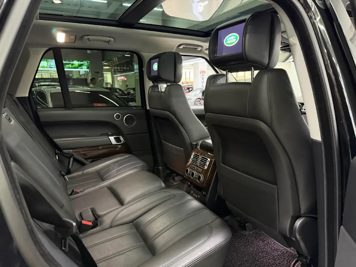 2016 Land Rover Range Rover Evoque 2.0T 241HP L4 9AT,autocango,china used car exporter,china ev exporter,chinese used car exporter,chinese used ev exporter