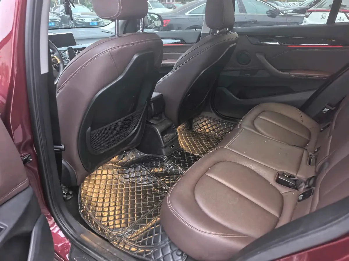 2020 BMW X1 1.5T 140HP L3 7DCT,autocango,china used car exporter,china ev exporter,chinese used car exporter,chinese used ev exporter
