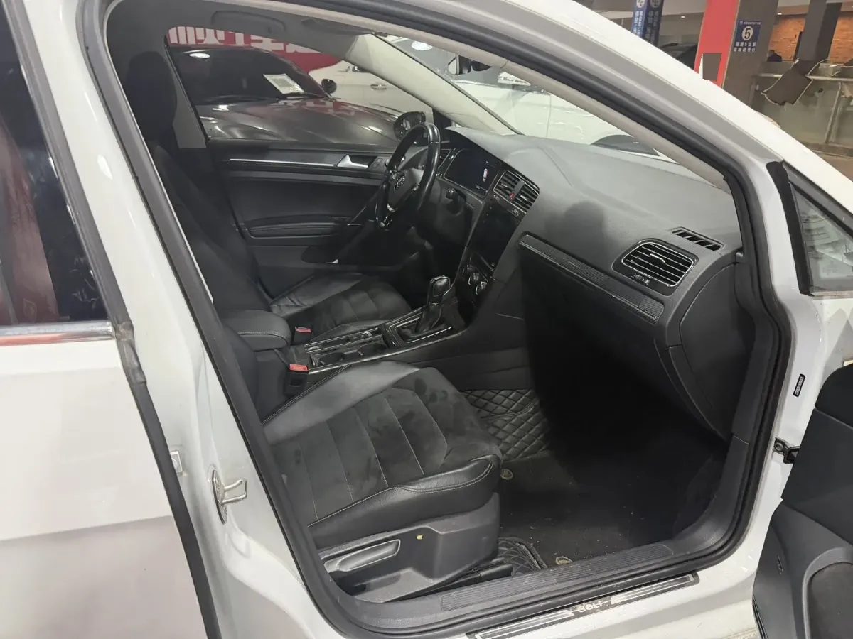 2020 Volkswagen Golf 1.4T 150HP L4 7DCT,autocango,china used car exporter,china ev exporter,chinese used car exporter,chinese used ev exporter