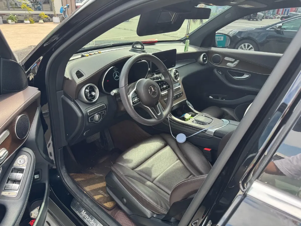 2022 Mercedes-Benz GLC Class 2.0T 258HP L4 9AT,autocango,china used car exporter,china ev exporter,chinese used car exporter,chinese used ev exporter