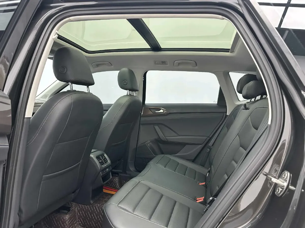 2022 Volkswagen Tharu 1.4T 150HP L4 7DCT,autocango,china used car exporter,china ev exporter,chinese used car exporter,chinese used ev exporter