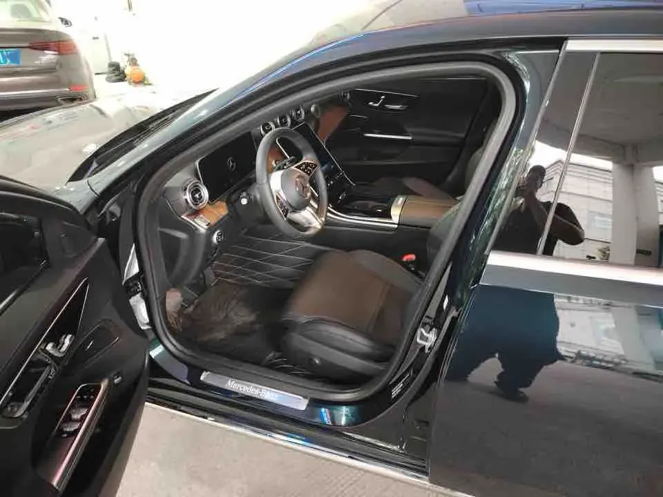 2024 Mercedes-Benz C Class 1.5T 204HP L4 9AT,autocango,china used car exporter,china ev exporter,chinese used car exporter,chinese used ev exporter