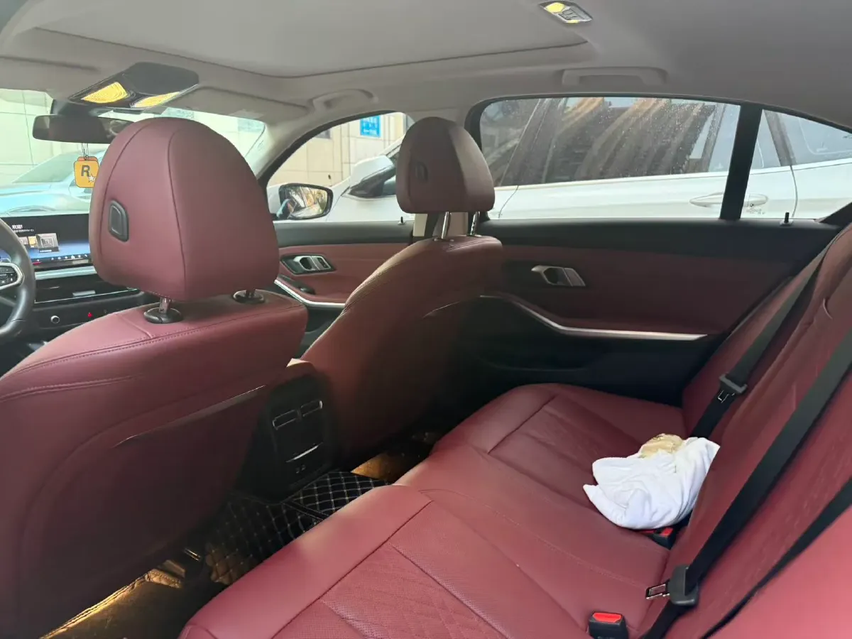2024 BMW 3 Series 2.0T 184HP L4 8AT,autocango,china used car exporter,china ev exporter,chinese used car exporter,chinese used ev exporter