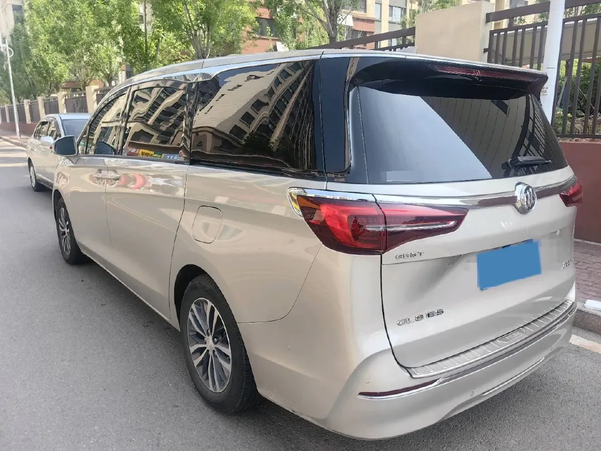 2021 Buick GL8 2.0T 237HP L4 9AT,autocango,china used car exporter,china ev exporter,chinese used car exporter,chinese used ev exporter