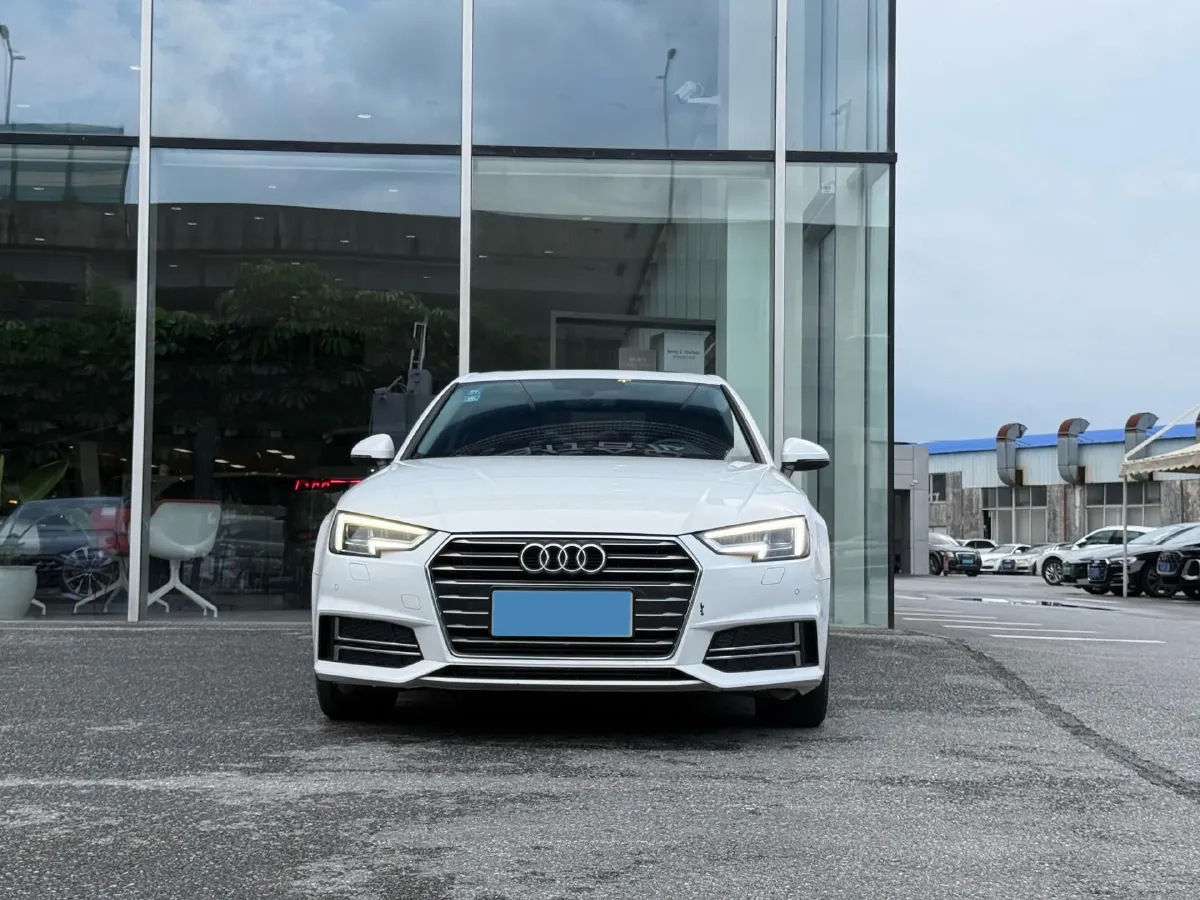 2019 Audi A4L 2.0T 190HP L4 7DCT,autocango,china used car exporter,china ev exporter,chinese used car exporter,chinese used ev exporter