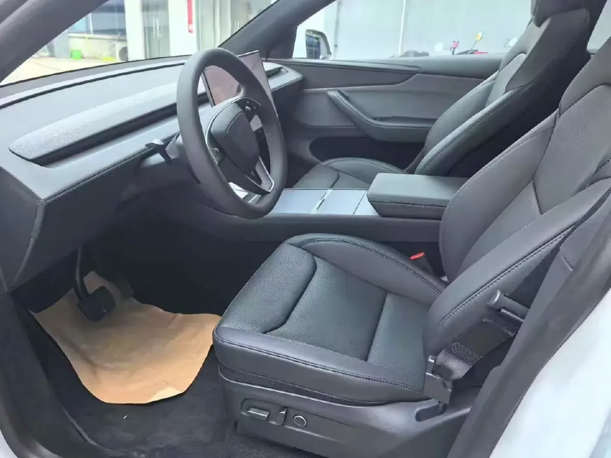 2026 Tesla Model Y BEV,autocango,china used car exporter,china ev exporter,chinese used car exporter,chinese used ev exporter