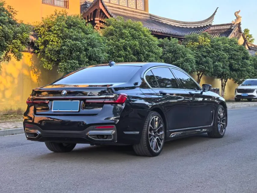 2019 BMW 7 Series 3.0T 340HP L6 8AT,autocango,china used car exporter,china ev exporter,chinese used car exporter,chinese used ev exporter