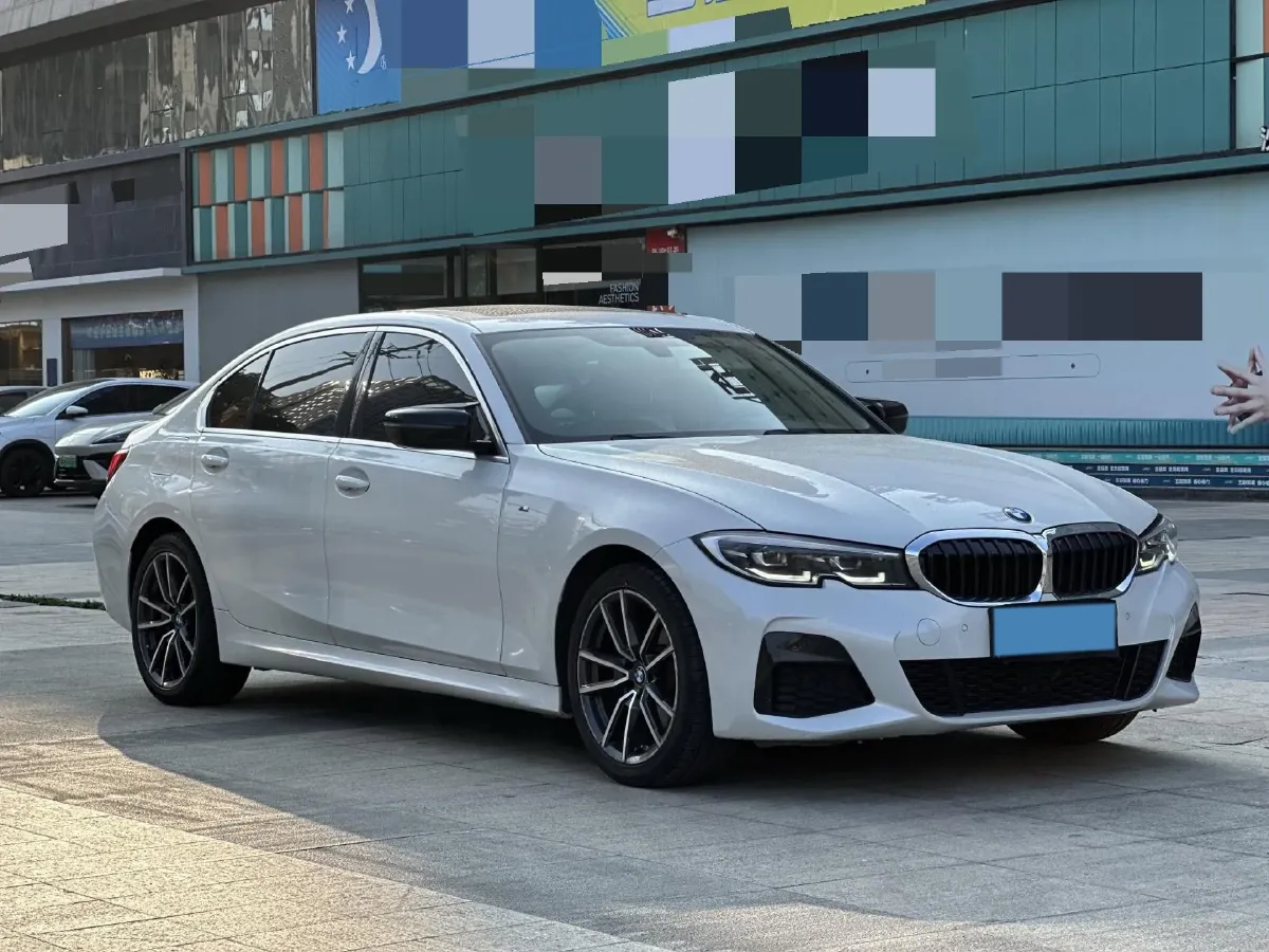 2022 BMW 3 Series 2.0T 156HP L4 8AT,autocango,china used car exporter,china ev exporter,chinese used car exporter,chinese used ev exporter