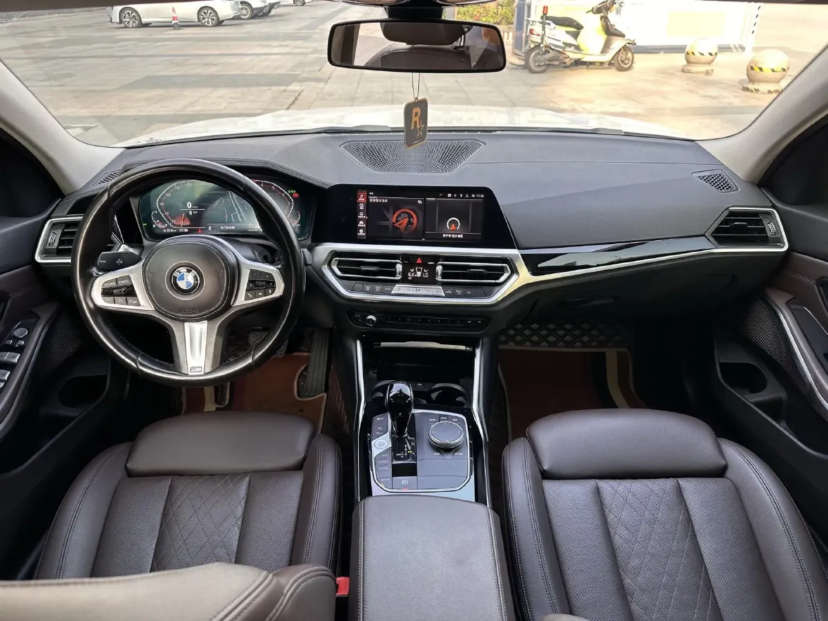 2022 BMW 3 Series 2.0T 156HP L4 8AT,autocango,china used car exporter,china ev exporter,chinese used car exporter,chinese used ev exporter