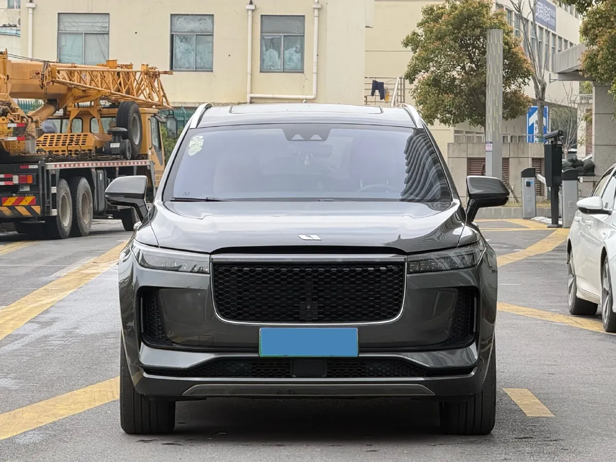 2020 Li ONE Range Extended 131HP REEV 40.5KWH,autocango,china used car exporter,china ev exporter,chinese used car exporter,chinese used ev exporter