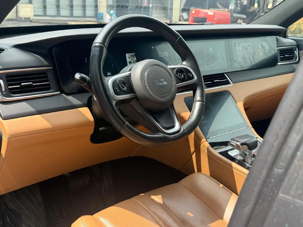 2020 Li ONE Range Extended 131HP REEV 40.5KWH,autocango,china used car exporter,china ev exporter,chinese used car exporter,chinese used ev exporter