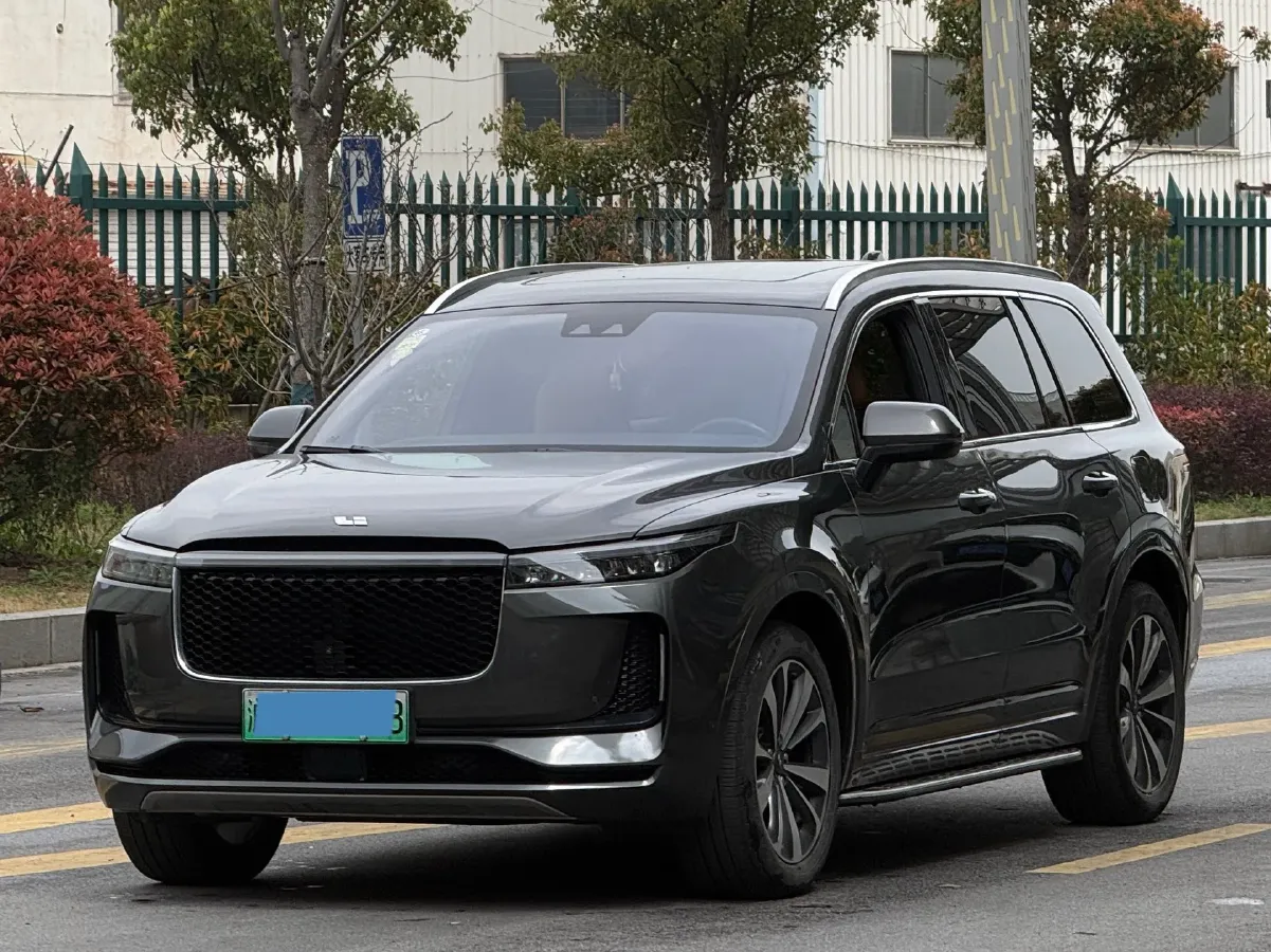 2020 Li ONE Range Extended 131HP REEV 40.5KWH,autocango,china used car exporter,china ev exporter,chinese used car exporter,chinese used ev exporter