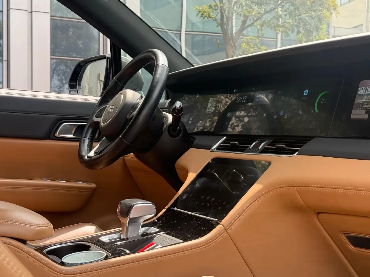 2020 Li ONE Range Extended 131HP REEV 40.5KWH,autocango,china used car exporter,china ev exporter,chinese used car exporter,chinese used ev exporter