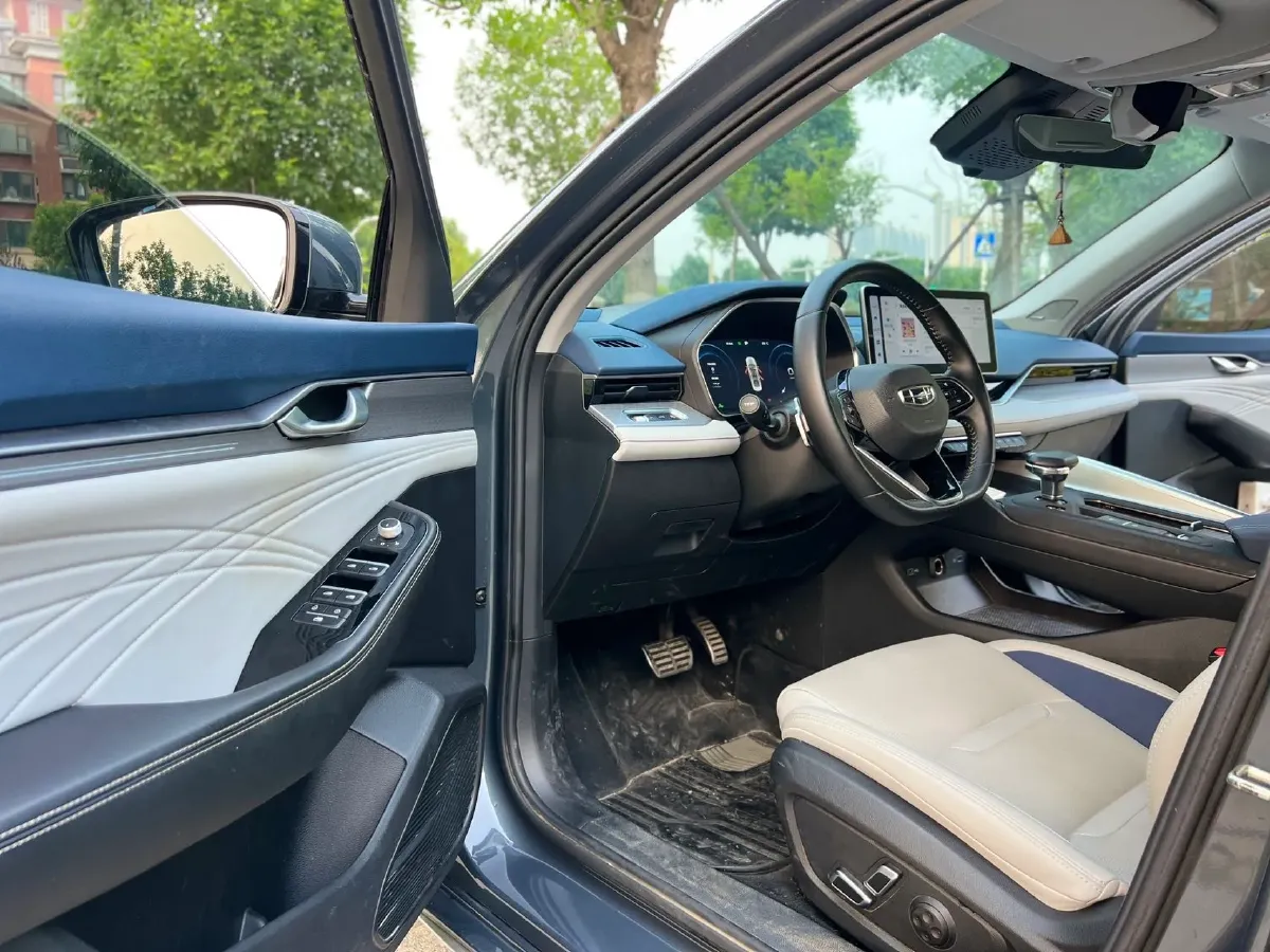 2023 Geely Preface 2.0T 190HP L4 7DCT,autocango,china used car exporter,china ev exporter,chinese used car exporter,chinese used ev exporter