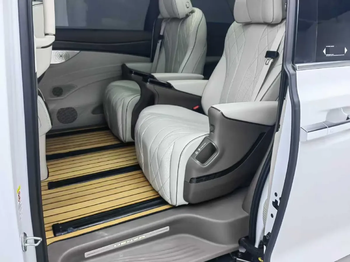 2022 HongQi HS7 3.0T 337HP V6 8AT,autocango,china used car exporter,china ev exporter,chinese used car exporter,chinese used ev exporter