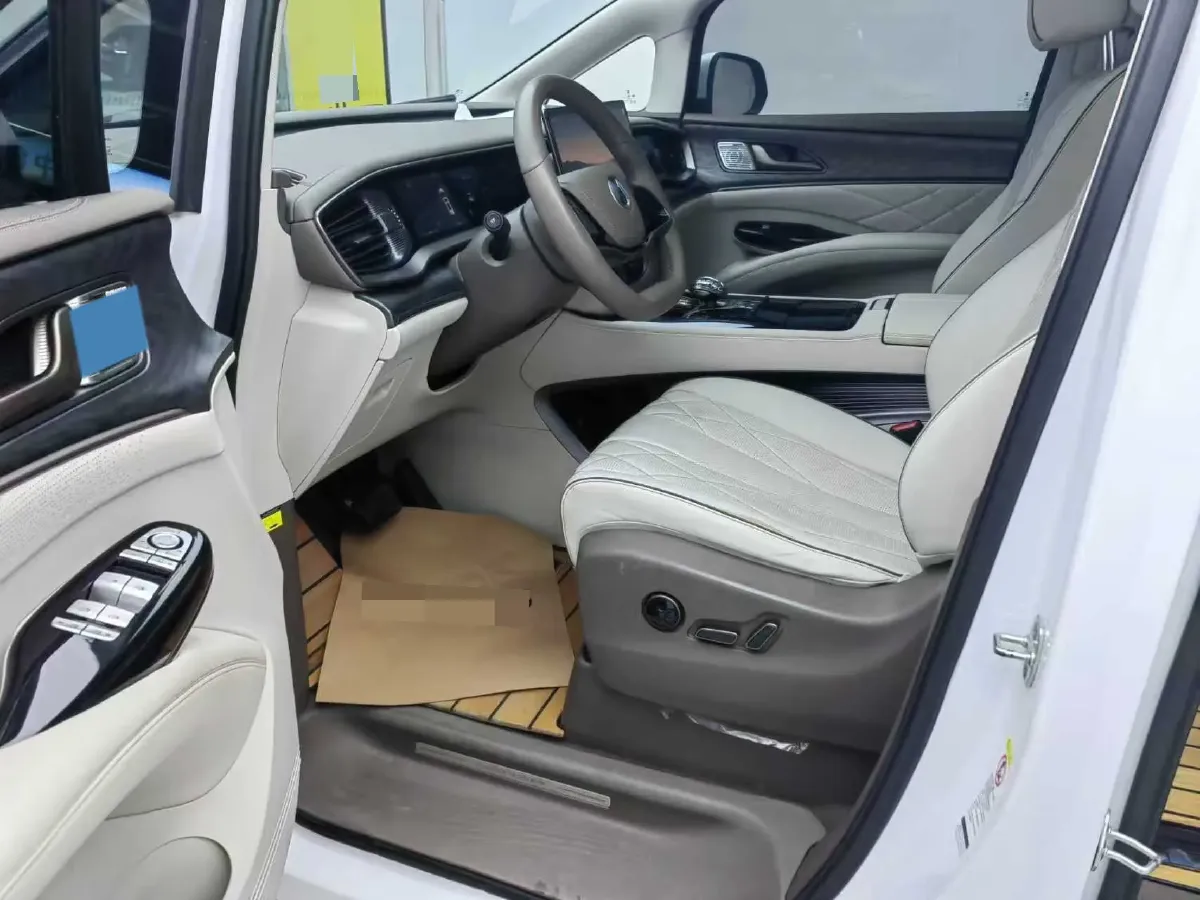2022 HongQi HS7 3.0T 337HP V6 8AT,autocango,china used car exporter,china ev exporter,chinese used car exporter,chinese used ev exporter