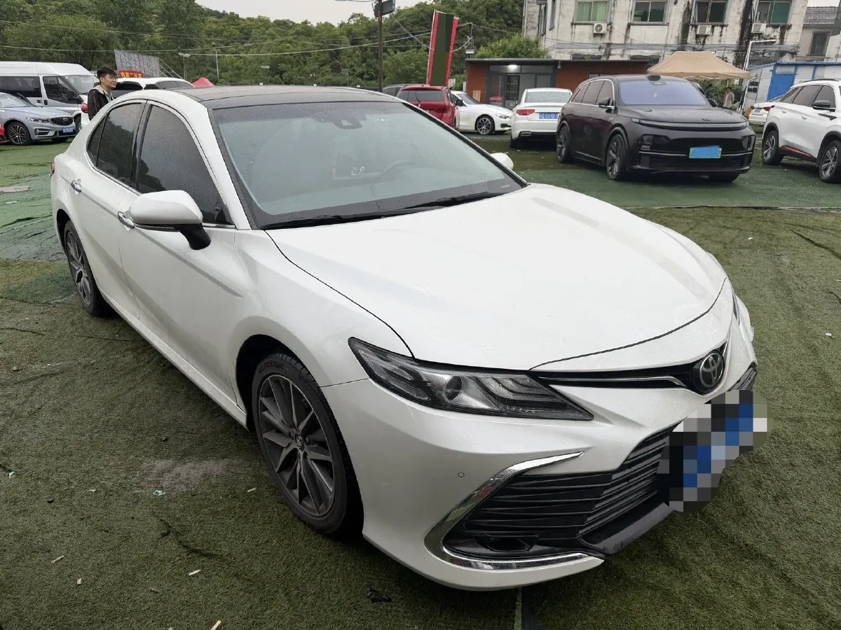 2021 Toyota Camry 2.5L 209HP L4 8AT,autocango,china used car exporter,china ev exporter,chinese used car exporter,chinese used ev exporter