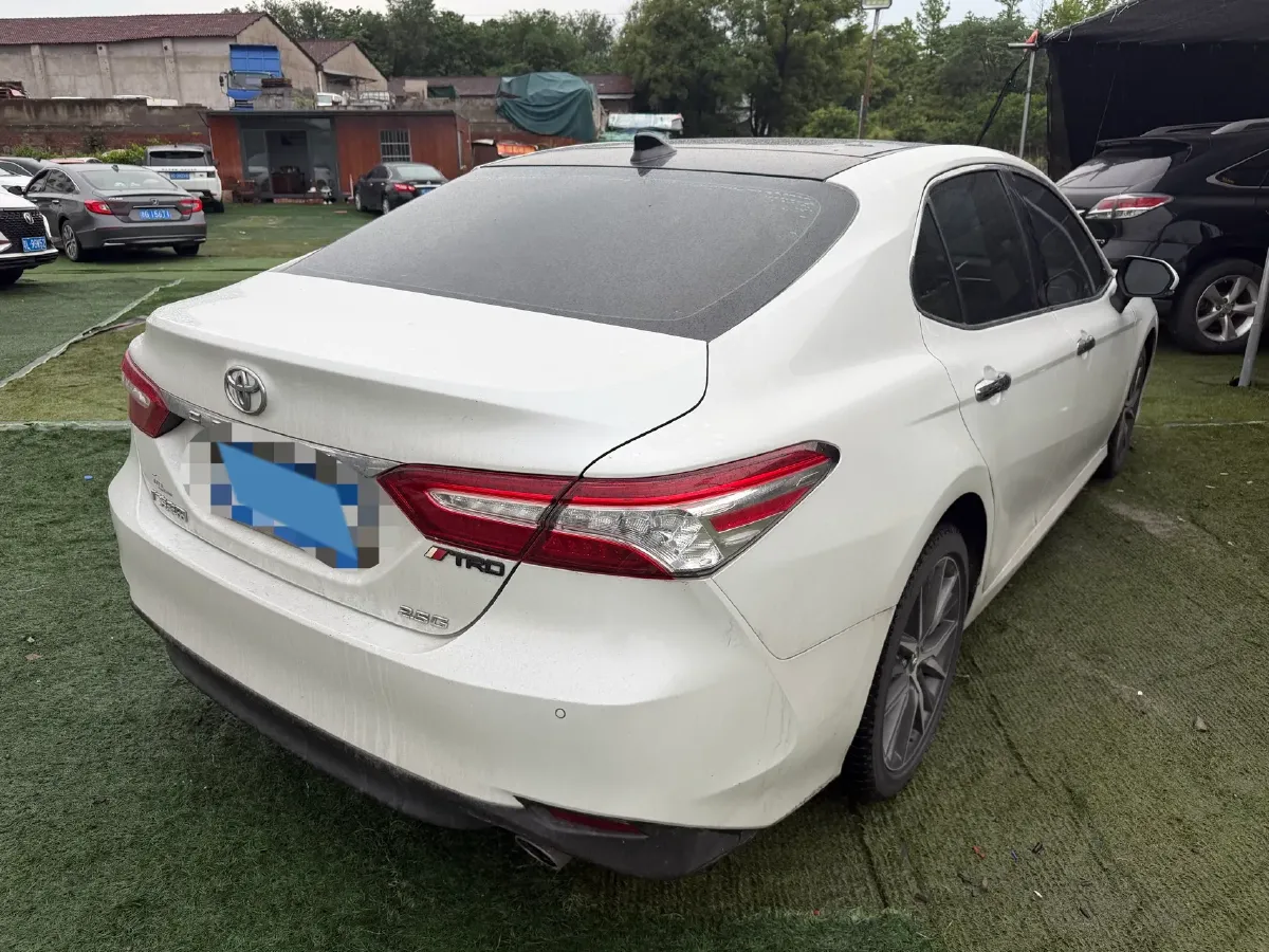 2021 Toyota Camry 2.5L 209HP L4 8AT,autocango,china used car exporter,china ev exporter,chinese used car exporter,chinese used ev exporter