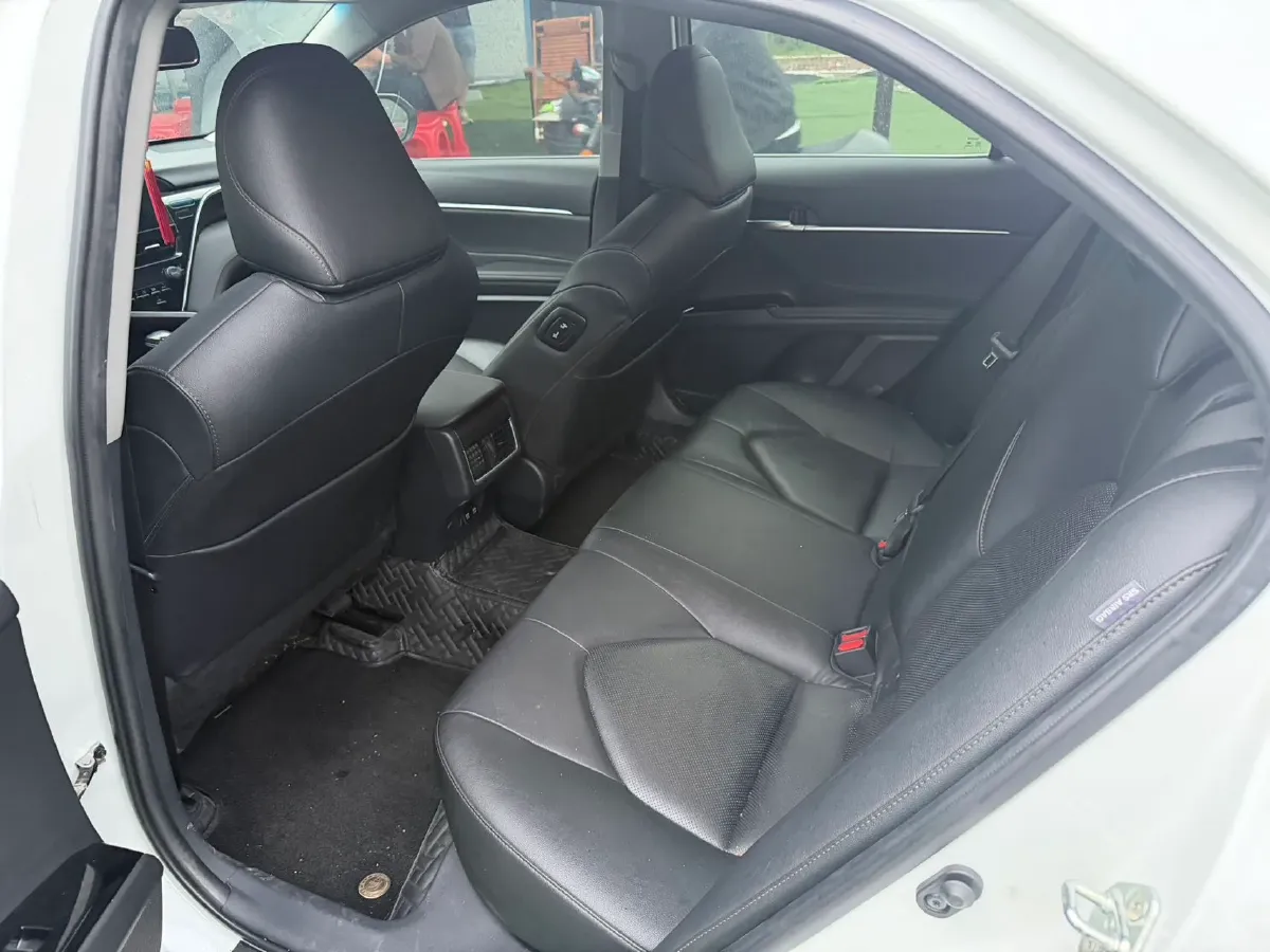 2021 Toyota Camry 2.5L 209HP L4 8AT,autocango,china used car exporter,china ev exporter,chinese used car exporter,chinese used ev exporter