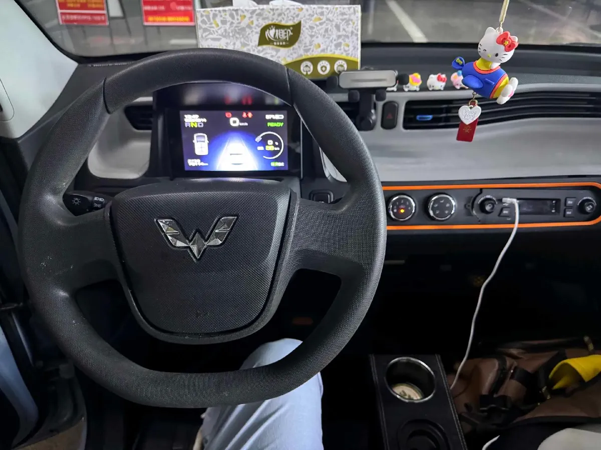 2021 WuLing HongGuang MINI EV BEV 13.9KWH,autocango,china used car exporter,china ev exporter,chinese used car exporter,chinese used ev exporter