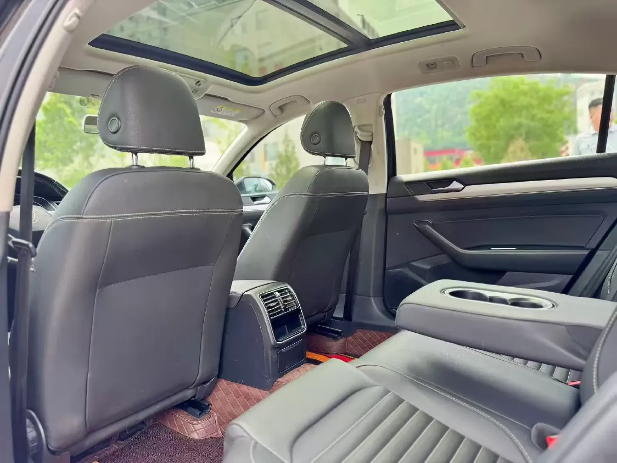 2020 Volkswagen Magotan 1.4T 150HP L4 7DCT,autocango,china used car exporter,china ev exporter,chinese used car exporter,chinese used ev exporter