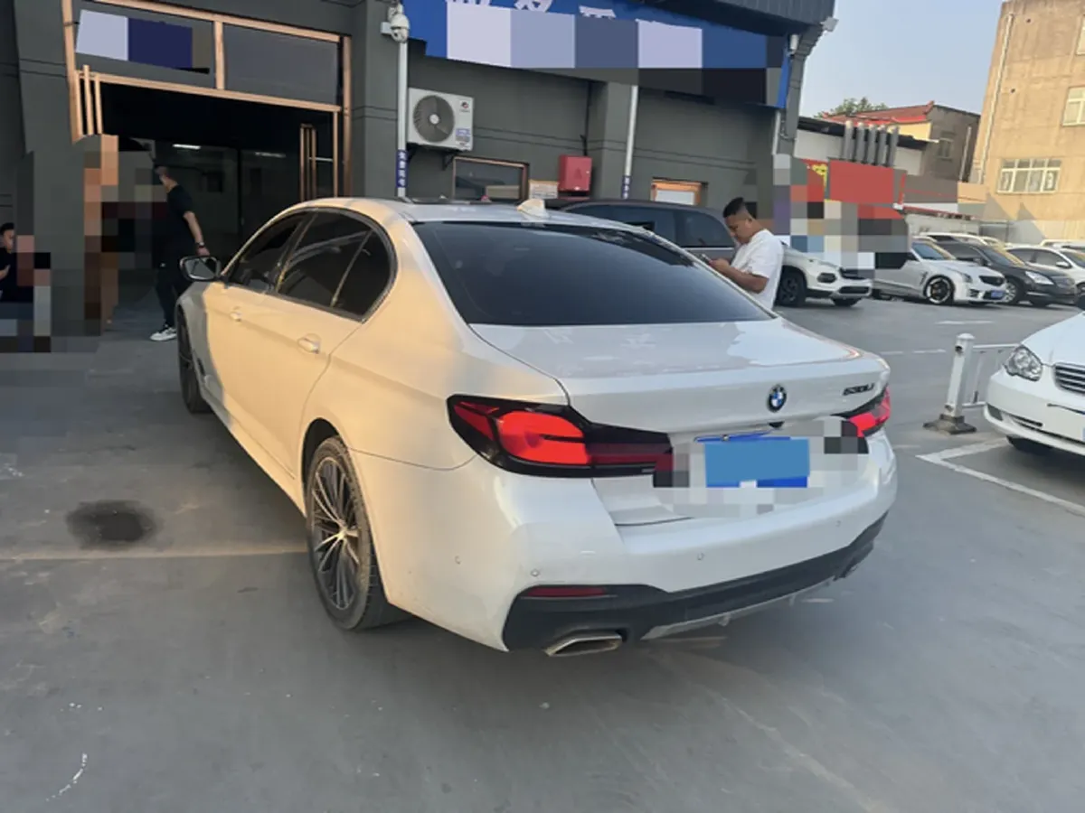 2021 BMW 5 Series 2.0T 252HP L4 8AT,autocango,china used car exporter,china ev exporter,chinese used car exporter,chinese used ev exporter