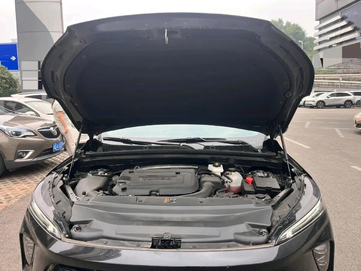 2025 Buick EnvisionPlus 2.0T 237HP L4 9AT,autocango,china used car exporter,china ev exporter,chinese used car exporter,chinese used ev exporter