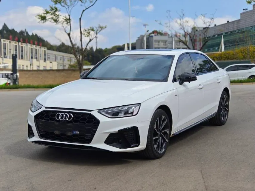 2023 Audi A4L 2.0T 190HP L4 7DCT,autocango,china used car exporter,china ev exporter,chinese used car exporter,chinese used ev exporter