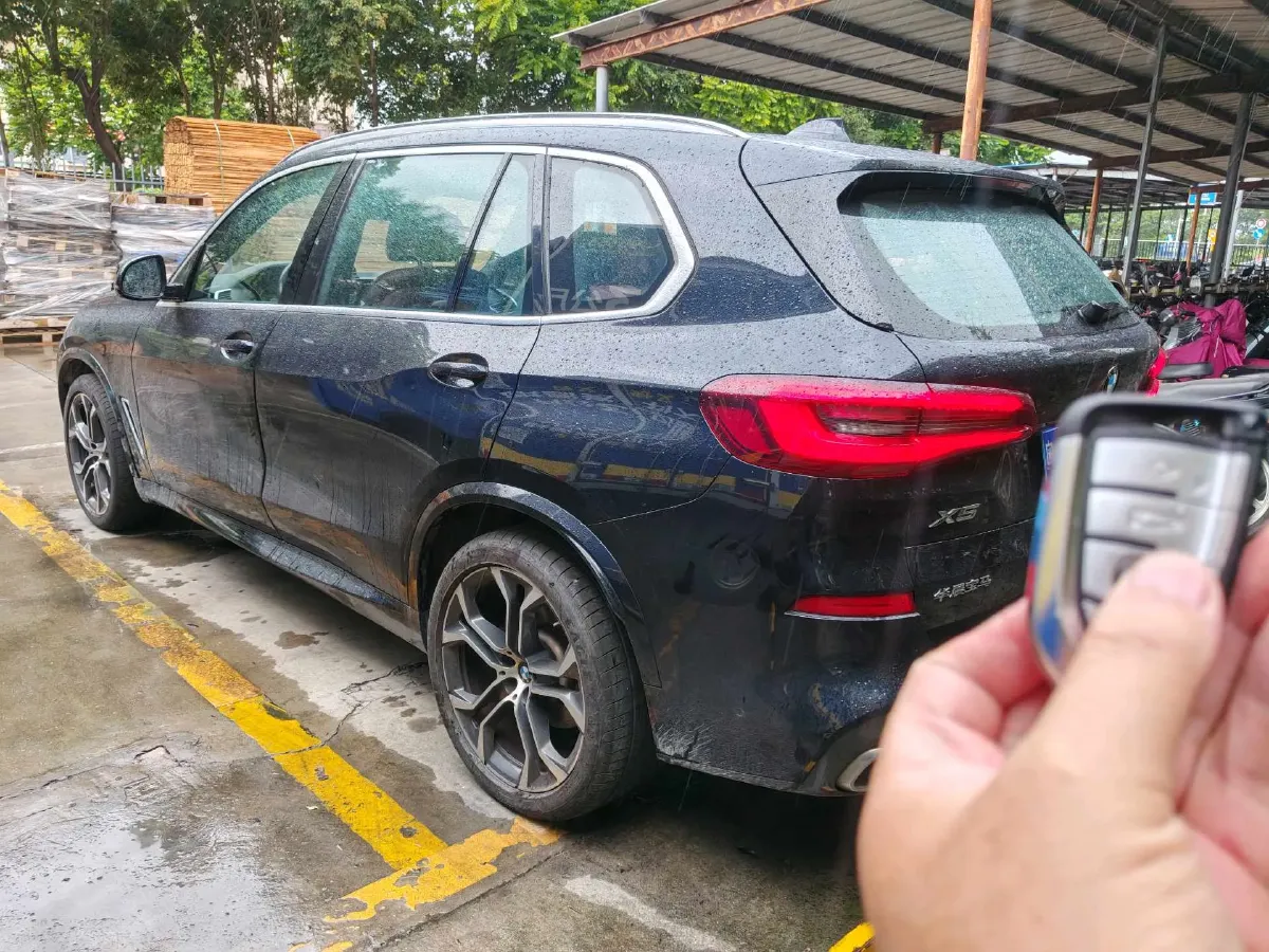 2022 BMW X5 3.0T 333HP L6 8AT,autocango,china used car exporter,china ev exporter,chinese used car exporter,chinese used ev exporter