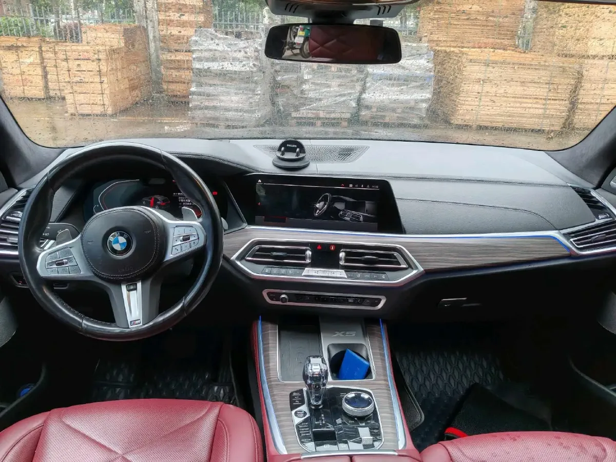 2022 BMW X5 3.0T 333HP L6 8AT,autocango,china used car exporter,china ev exporter,chinese used car exporter,chinese used ev exporter
