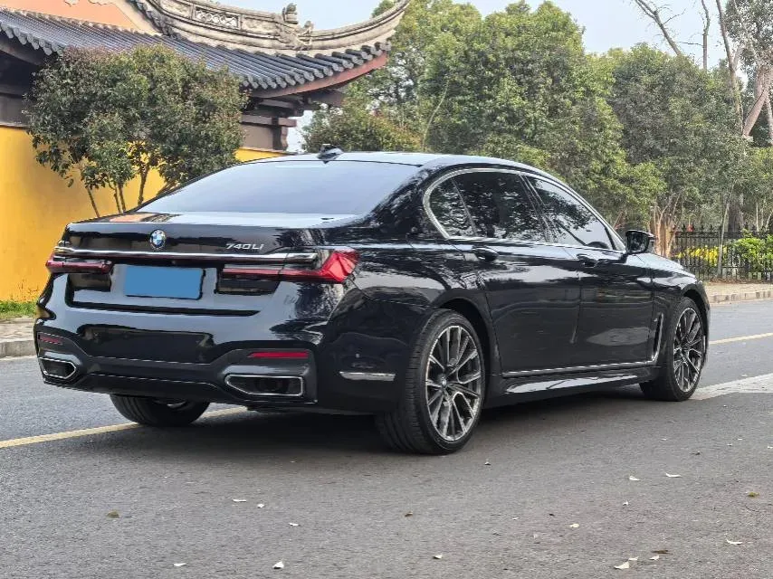 2019 BMW 7 Series 3.0T 340HP L6 8AT,autocango,china used car exporter,china ev exporter,chinese used car exporter,chinese used ev exporter