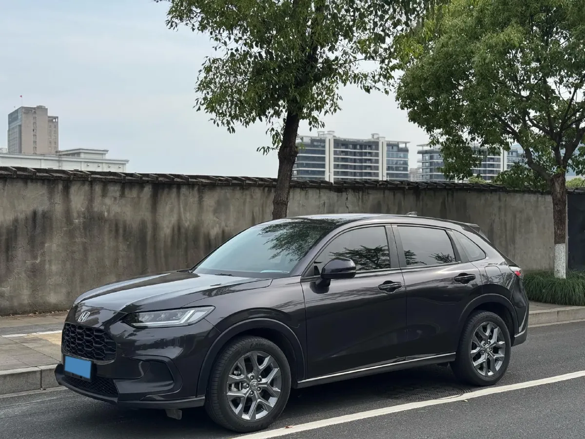 2023 Honda ZR-V 1.5T 182HP L4 CVT,autocango,china used car exporter,china ev exporter,chinese used car exporter,chinese used ev exporter