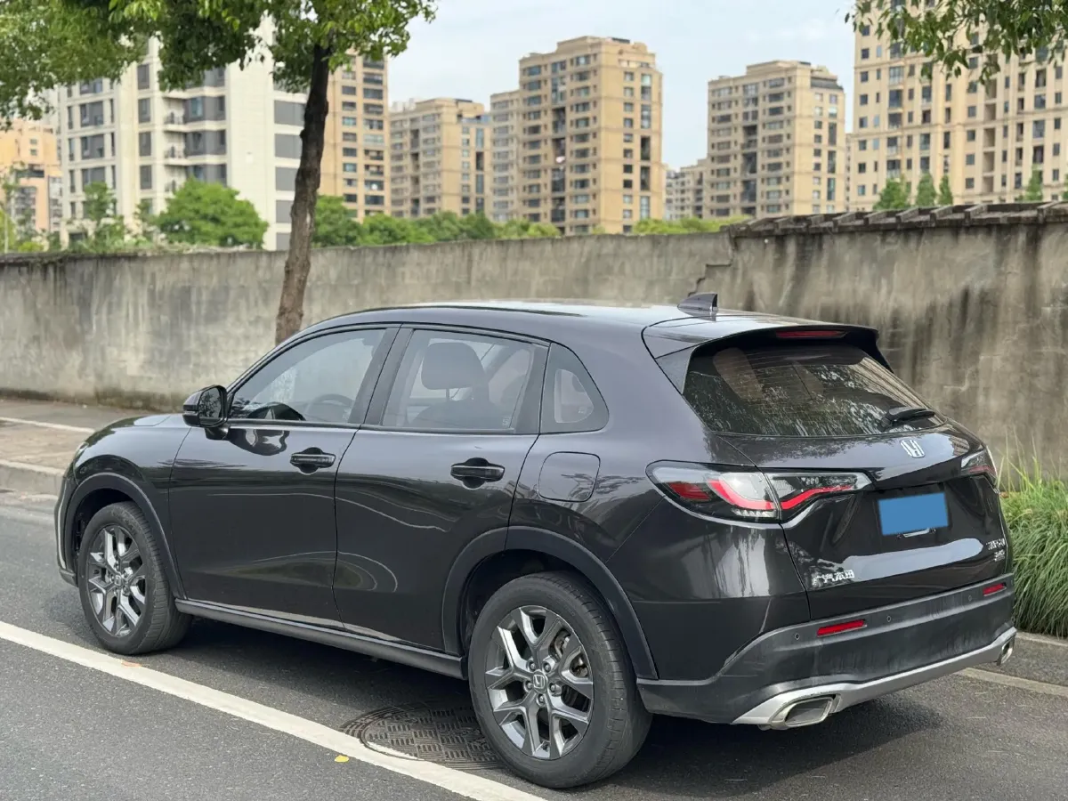 2023 Honda ZR-V 1.5T 182HP L4 CVT,autocango,china used car exporter,china ev exporter,chinese used car exporter,chinese used ev exporter