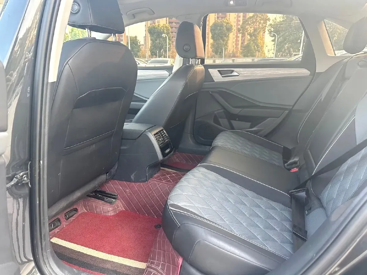 2024 Volkswagen Sagitar 1.5T 160HP L4 7DCT,autocango,china used car exporter,china ev exporter,chinese used car exporter,chinese used ev exporter