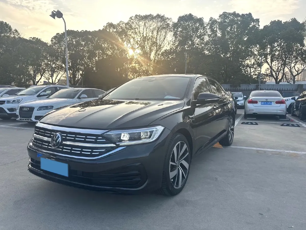 2024 Volkswagen Sagitar 1.5T 160HP L4 7DCT,autocango,china used car exporter,china ev exporter,chinese used car exporter,chinese used ev exporter