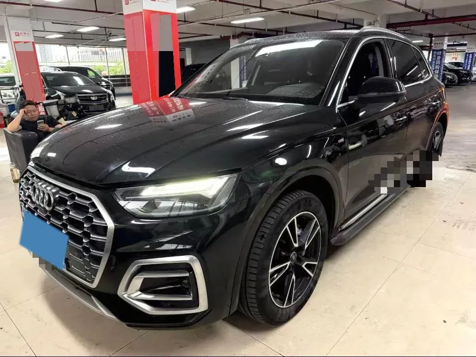 2022 Audi Q5L 2.0T 190HP L4 7DCT,autocango,china used car exporter,china ev exporter,chinese used car exporter,chinese used ev exporter