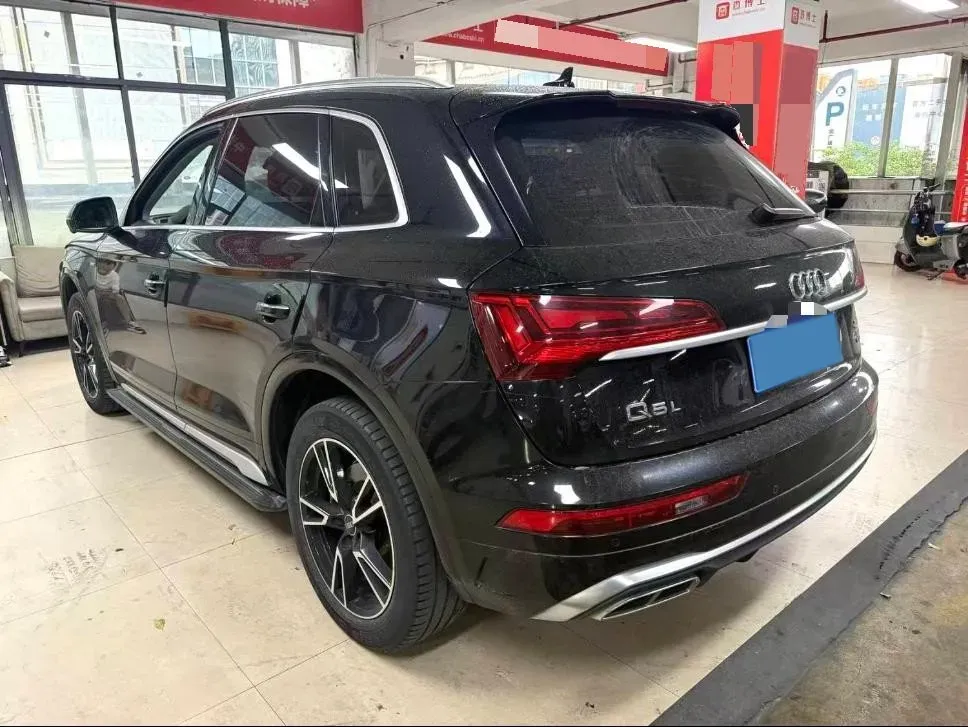 2022 Audi Q5L 2.0T 190HP L4 7DCT,autocango,china used car exporter,china ev exporter,chinese used car exporter,chinese used ev exporter