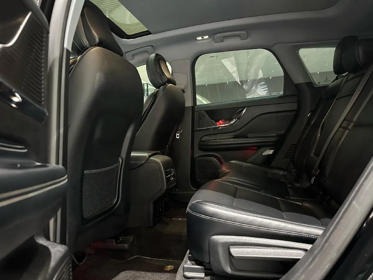 2021 Lincoln Corsair 2.0T 245HP L4 8AT,autocango,china used car exporter,china ev exporter,chinese used car exporter,chinese used ev exporter