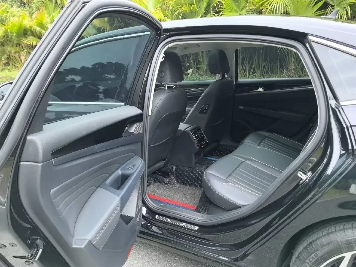 2023 Volkswagen Passat 2.0T 186HP L4 7DCT,autocango,china used car exporter,china ev exporter,chinese used car exporter,chinese used ev exporter