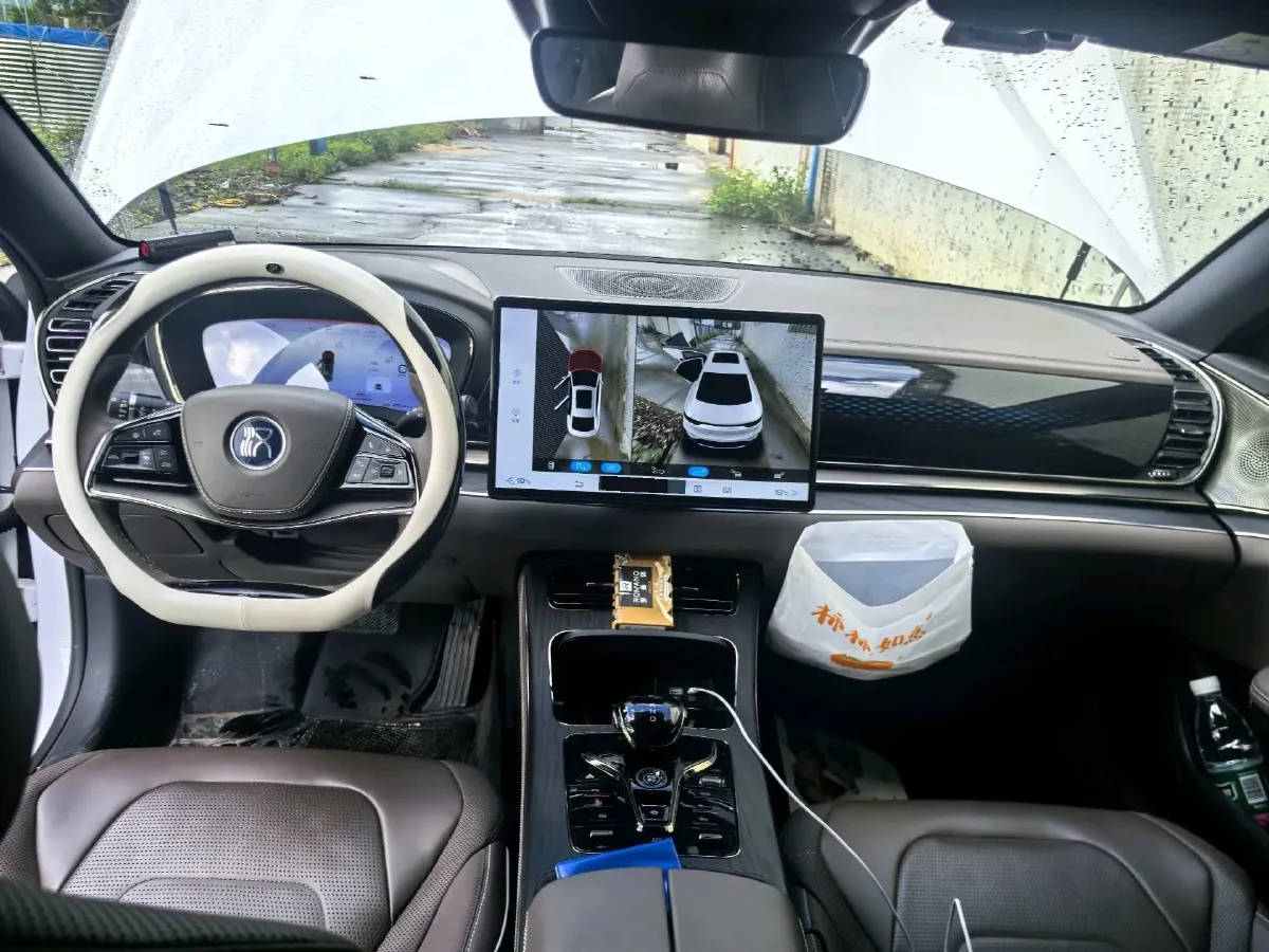 2022 Volkswagen Tiguan L 2.0T 186HP L4 7DCT,autocango,china used car exporter,china ev exporter,chinese used car exporter,chinese used ev exporter