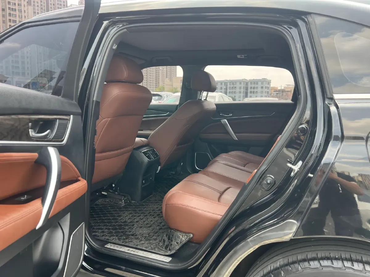 2020 Honda UR-V 2.0T 272HP L4 9AT,autocango,china used car exporter,china ev exporter,chinese used car exporter,chinese used ev exporter