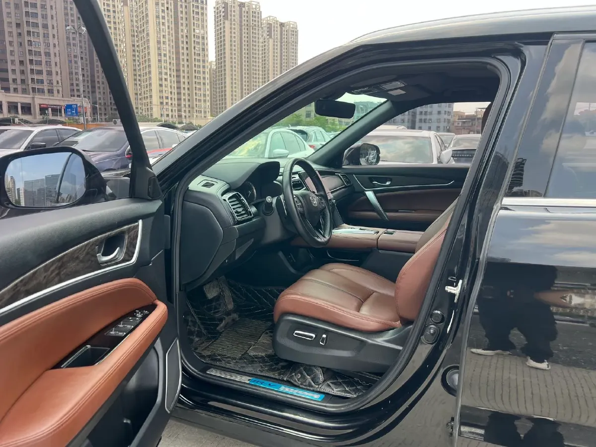 2020 Honda UR-V 2.0T 272HP L4 9AT,autocango,china used car exporter,china ev exporter,chinese used car exporter,chinese used ev exporter