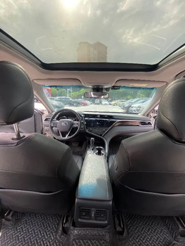 2019 Toyota Camry 2.5L 209HP L4 8AT,autocango,china used car exporter,china ev exporter,chinese used car exporter,chinese used ev exporter