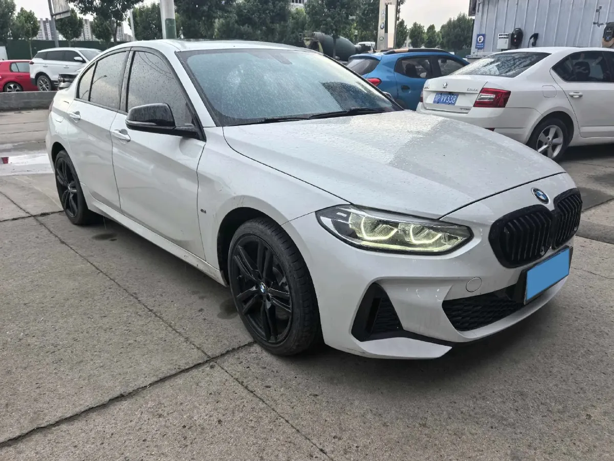2023 BMW 1 Series 2.0T 178HP L4 7DCT,autocango,china used car exporter,china ev exporter,chinese used car exporter,chinese used ev exporter