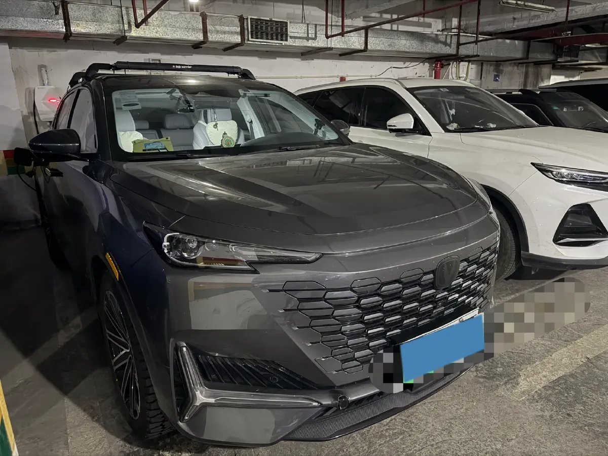 2023 ChangAn UNI-K iDD 1.5T 170HP L4 6TCT PHEV 28.39KWH,autocango,china used car exporter,china ev exporter,chinese used car exporter,chinese used ev exporter