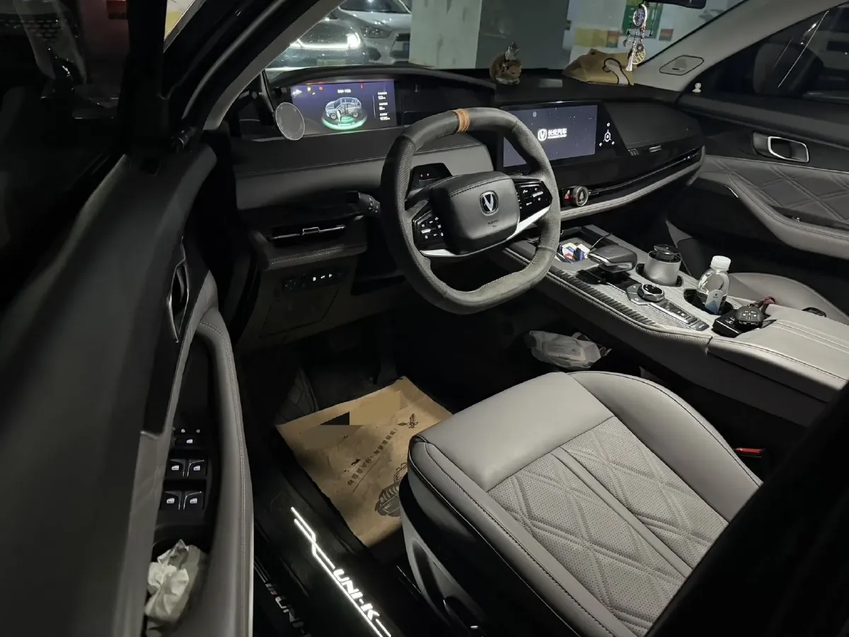 2023 ChangAn UNI-K iDD 1.5T 170HP L4 6TCT PHEV 28.39KWH,autocango,china used car exporter,china ev exporter,chinese used car exporter,chinese used ev exporter