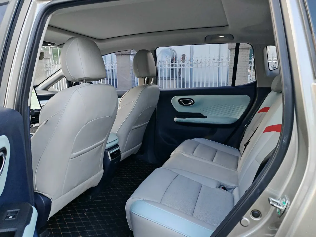 2022 Geely Okavango 1.8T 184HP L4 7DCT,autocango,china used car exporter,china ev exporter,chinese used car exporter,chinese used ev exporter