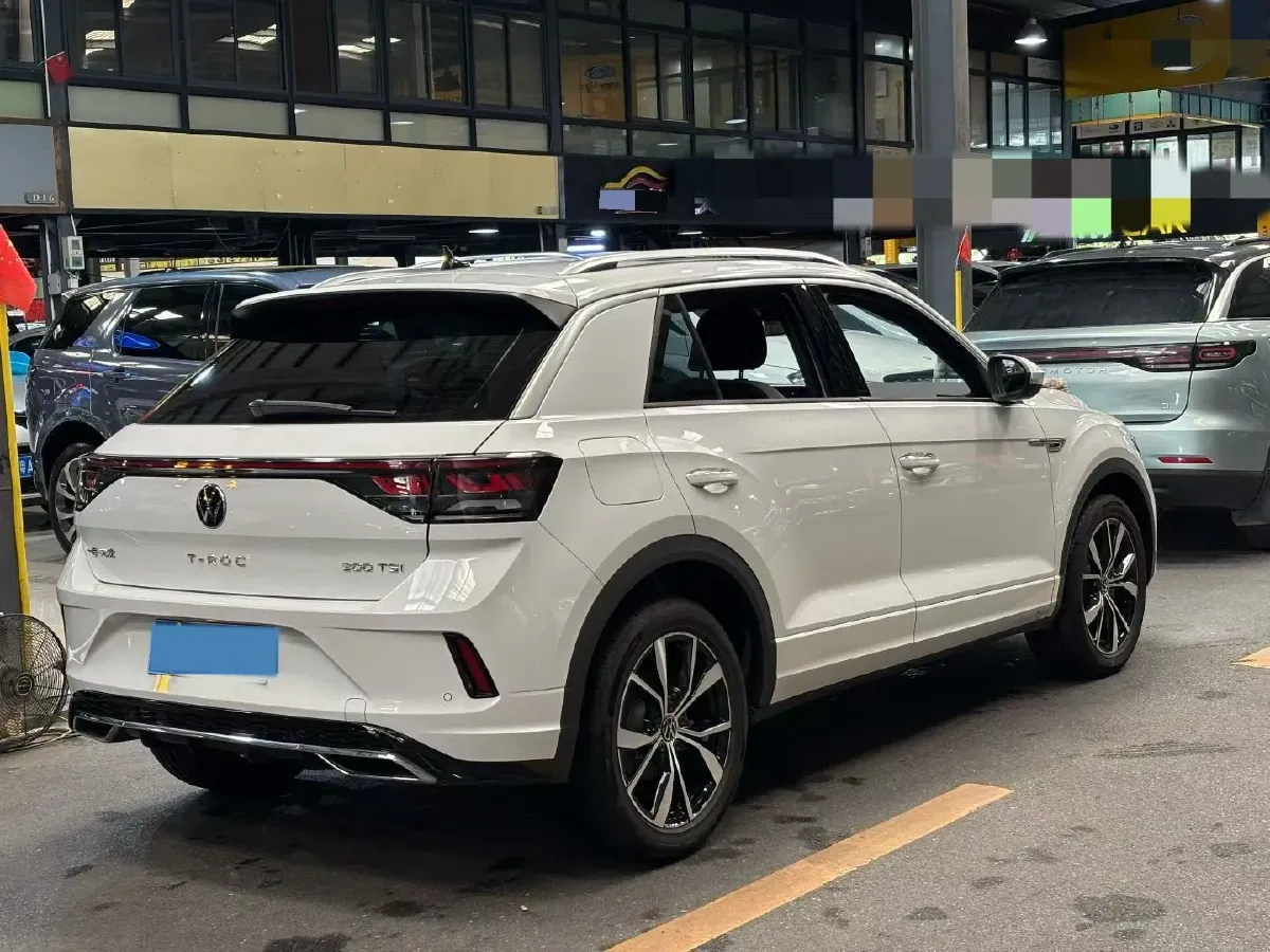 2024 Volkswagen T-Roc 1.5T 160HP L4 7DCT,autocango,china used car exporter,china ev exporter,chinese used car exporter,chinese used ev exporter