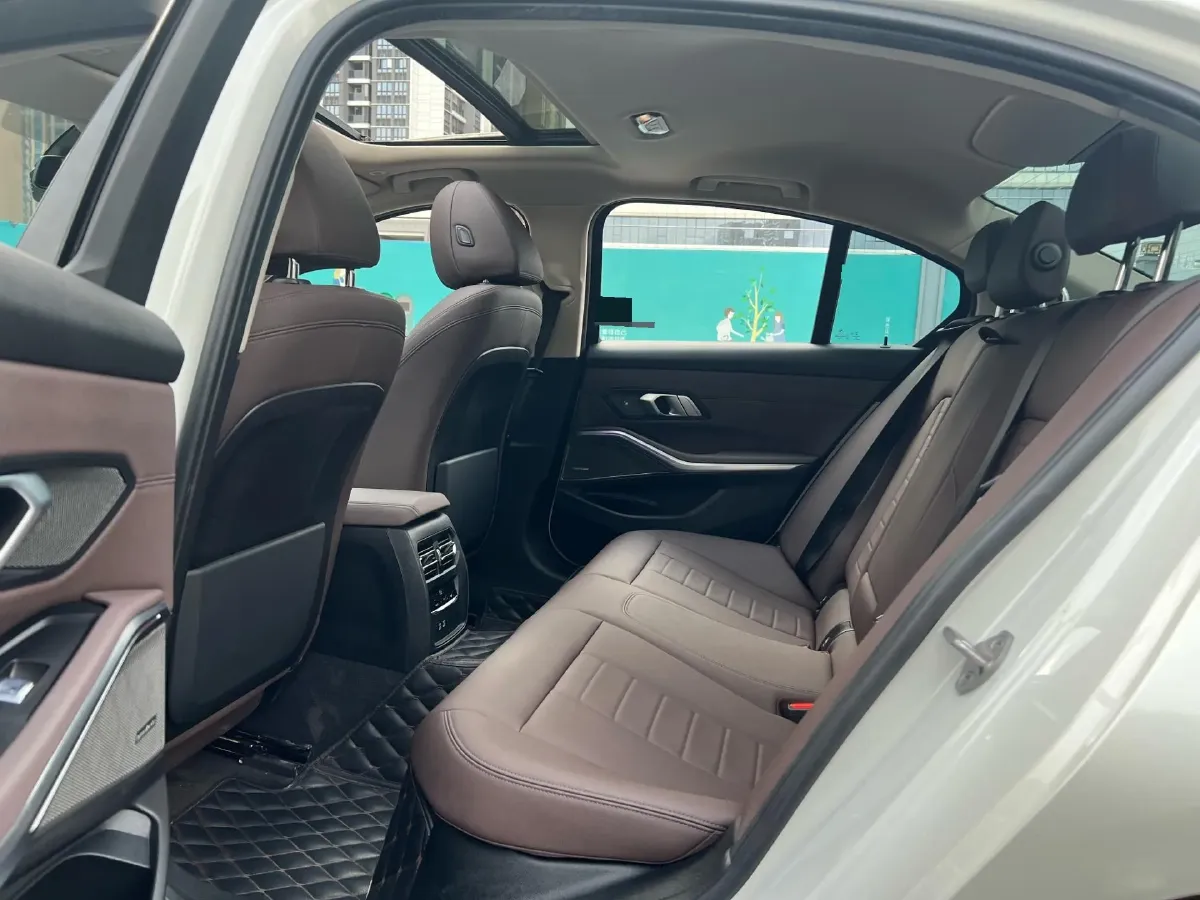 2021 BMW 3 Series 2.0T 184HP L4 8AT,autocango,china used car exporter,china ev exporter,chinese used car exporter,chinese used ev exporter